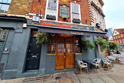 The Golden Heart, Tower Hamlets