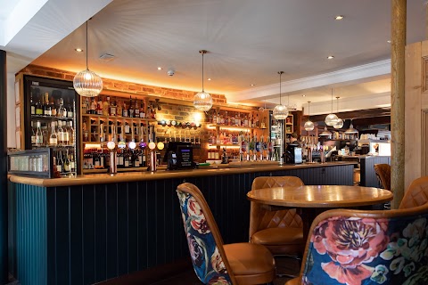 The Red Lion, Barnes