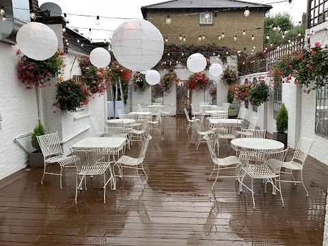 Duchess Belle, Wandsworth