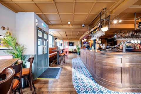 The Falcon, Lambeth