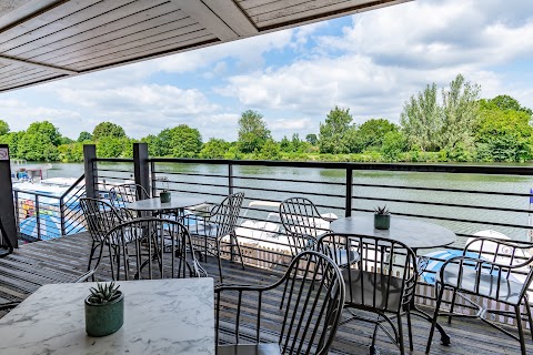 Harts Boatyard Surbiton