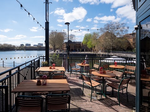 The Moby Dick, Greenland Dock, Southwark