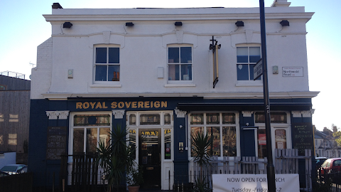 Royal Sovereign, Hackney