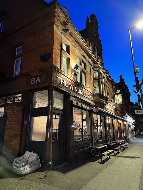 The Windmill Hotel, Brent