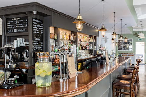 Greenwich Tavern, Greenwich