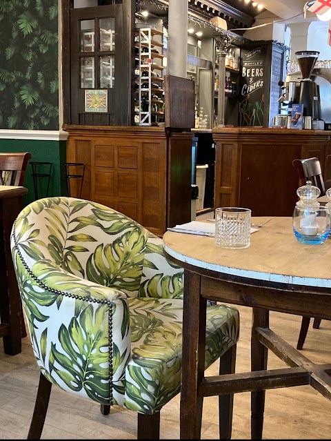 The Famous Green Man, Epsom
