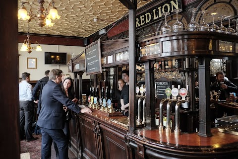 The Red Lion, Mayfair