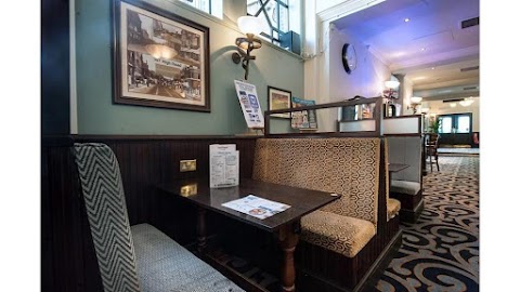 J.J. Moon's - JD Wetherspoon, Brent