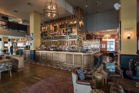 The Waterside, Hammersmith and Fulham
