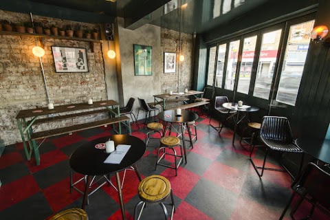 Victoria Tavern N7