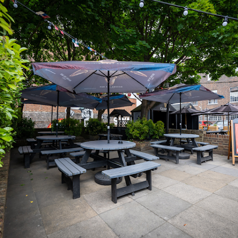 Swan West Wickham