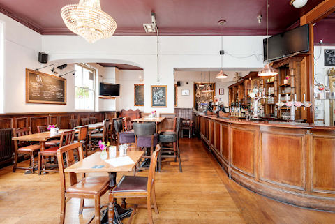 The Queens Arms