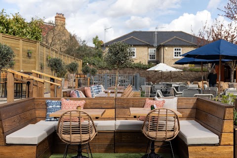 Hare & Hounds, Richmond upon Thames