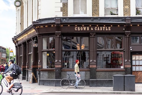 Crown & Castle, Hackney