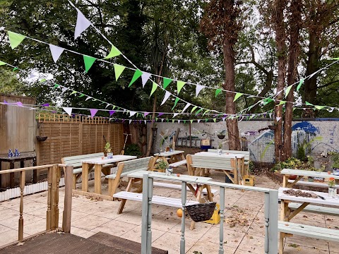 The Ealing Oak Pub & Kitchen