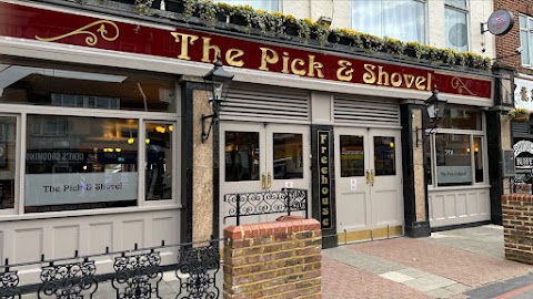The Pick & Shovel, Borehamwood
