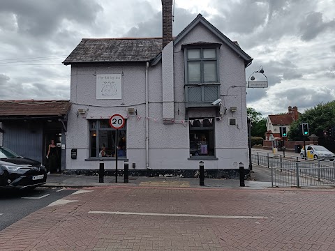 Shirley Inn, Croydon