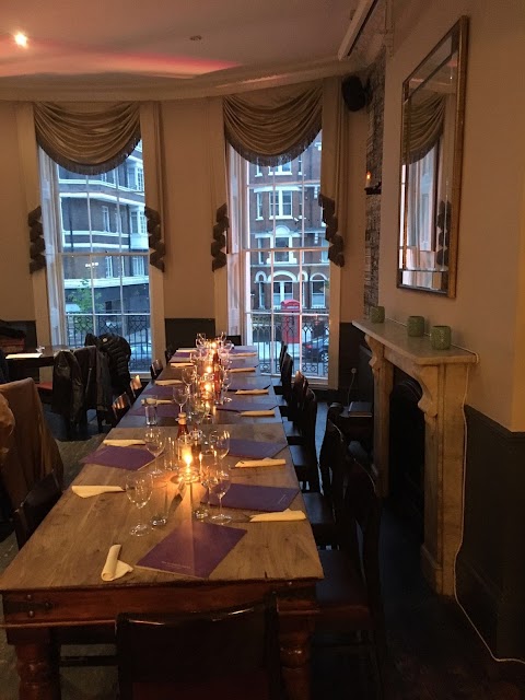 The Windsor Castle Pub, Westminster