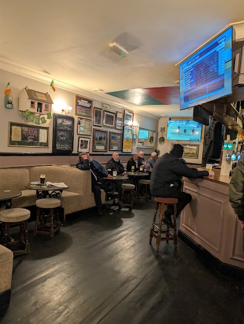 Lucky 7 Irish Bar