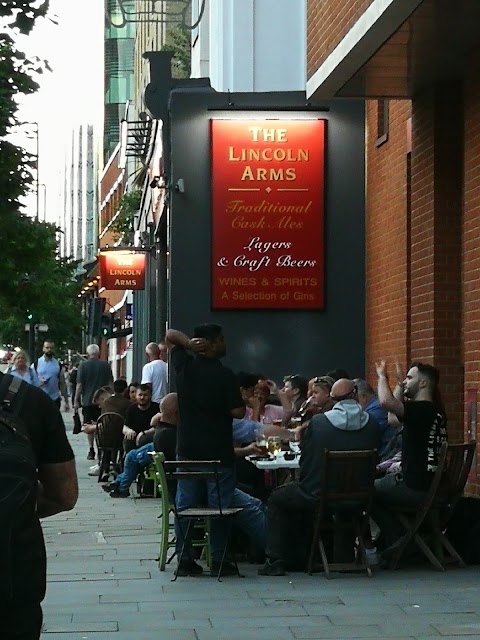 Lincoln Arms, Islington