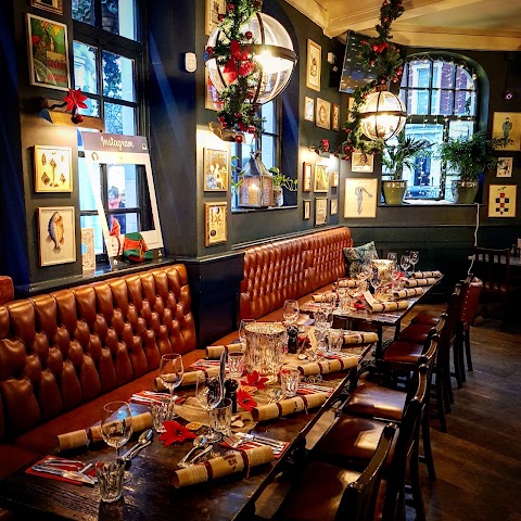 Duke of Clarence, Kensington and Chelsea