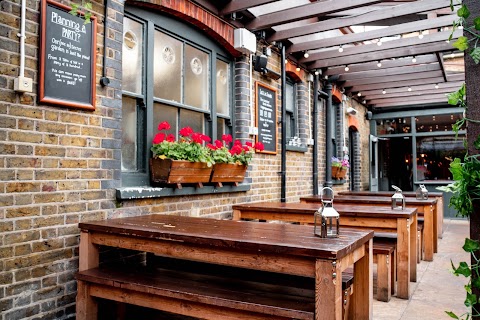 The Nightingale, Wandsworth