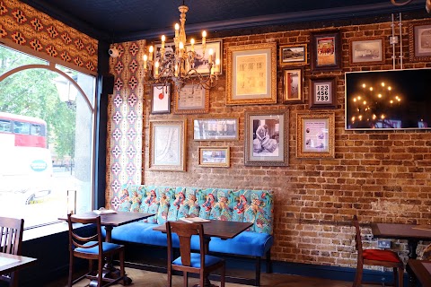 White Swan, Westminster