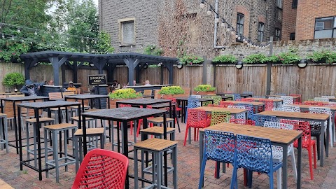 The Holland Tringham - JD Wetherspoop, Lambeth